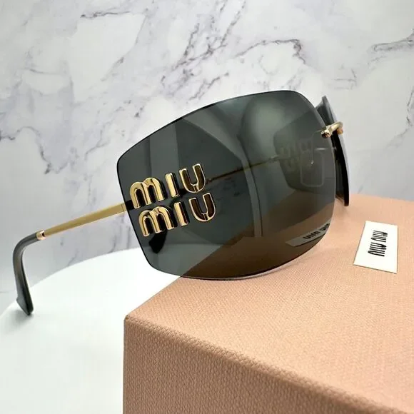New MIU MIU Sunglasses - Picture 11 of 16